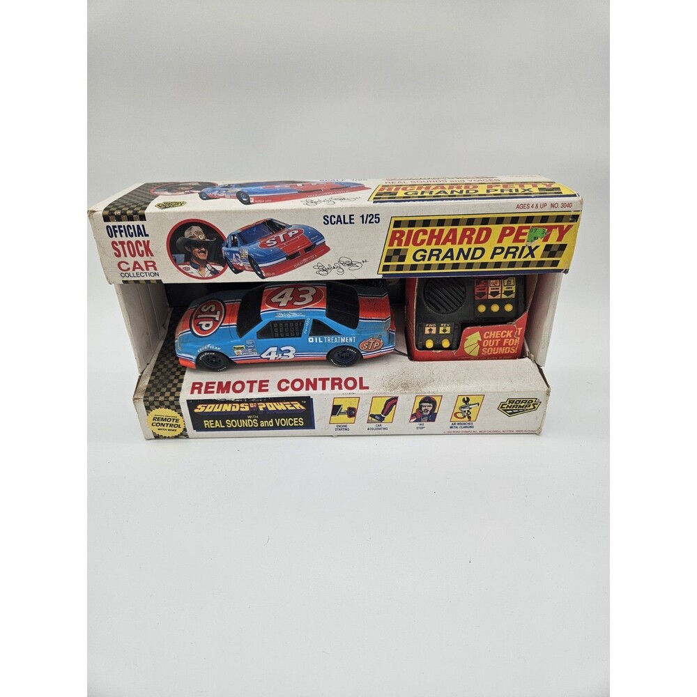 VINTAGE 1992 RICHARD PETTY STP #43 NASCAR SOUNDS OF POWER 1/25 REMOTE CONTROL